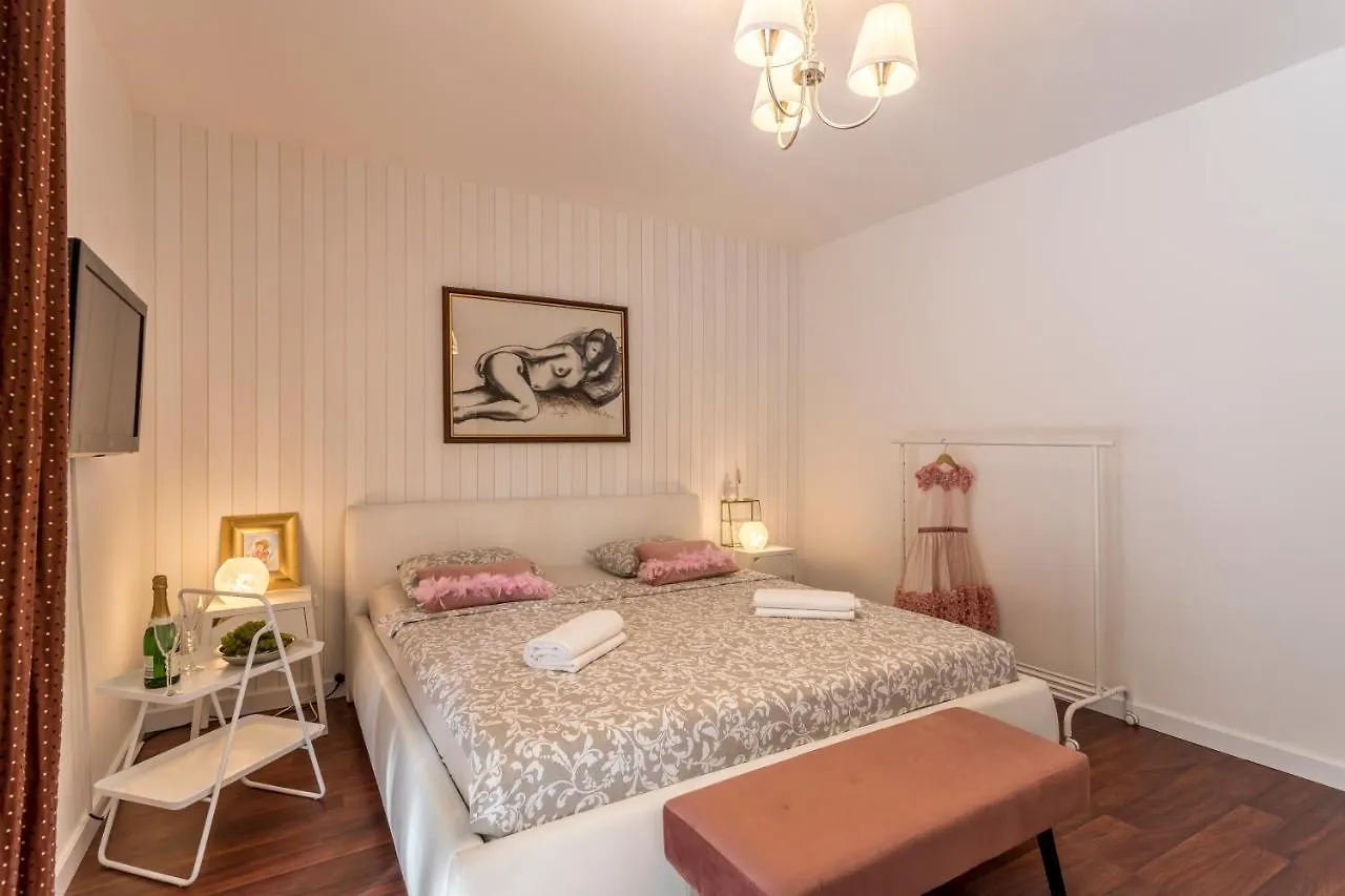 Dalmatian 230M2 With Pool And Garden Near The Old Town For Families Apartment Split 0*,