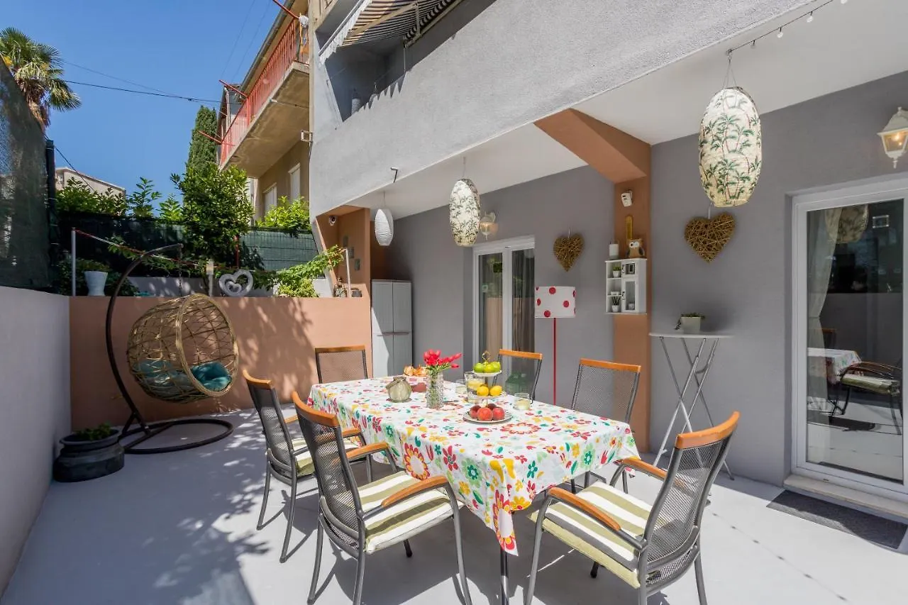 Dalmatian 230M2 With Pool And Garden Near The Old Town For Families Apartment Split 0*,