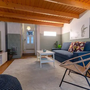 https://cosy-apartment-in-central-district.inbudapesthotels.com